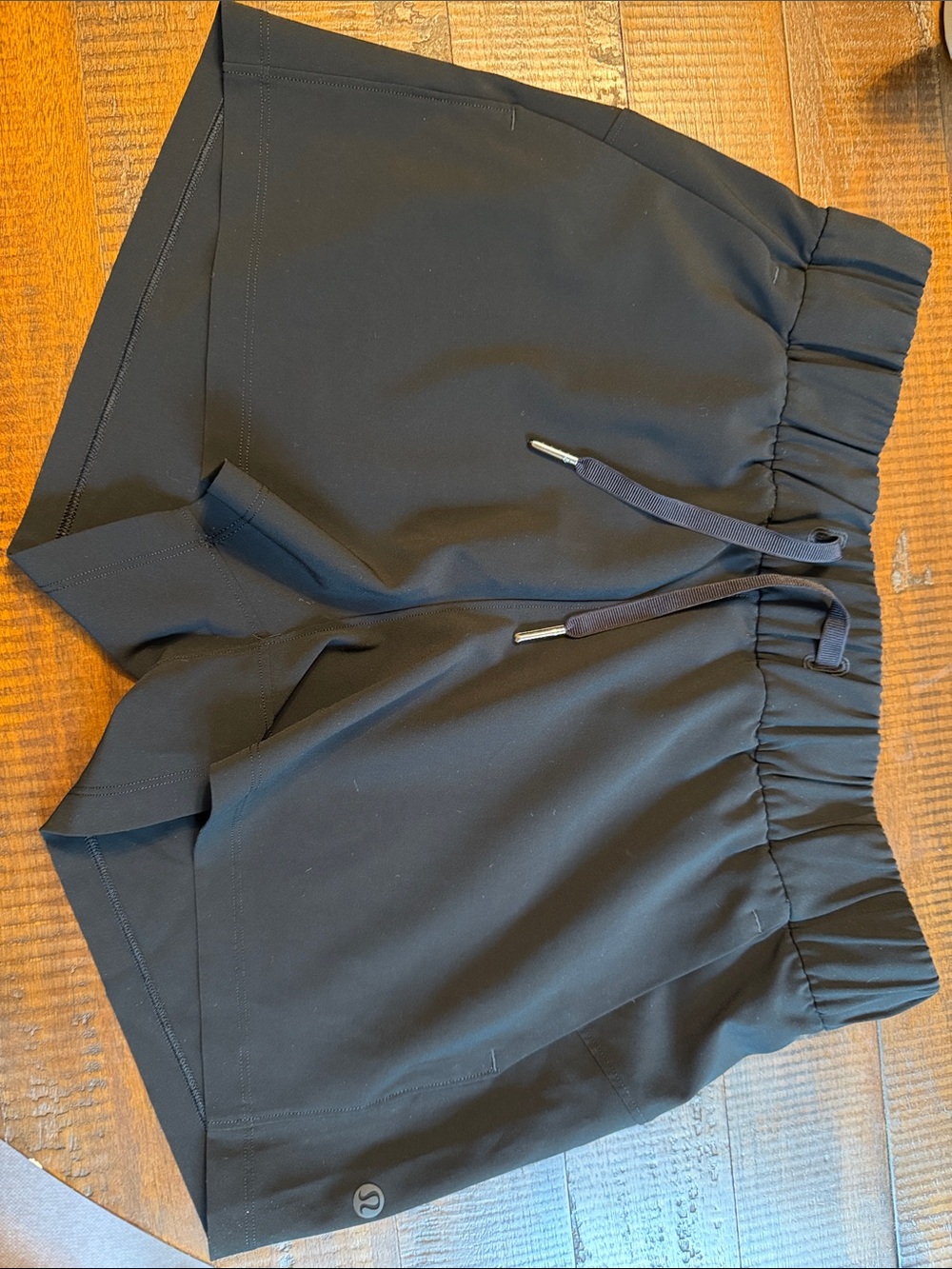 lululemon athletica Black Elastic-Waist Athletic Shorts